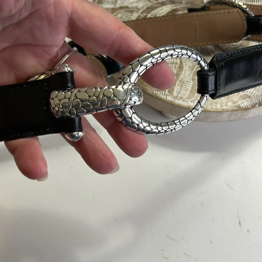 BRIGHTON WOMENS BLACK SILVER CLASP AND SILVER OVAL BUCKEL WESTERN  BELT SZ 38